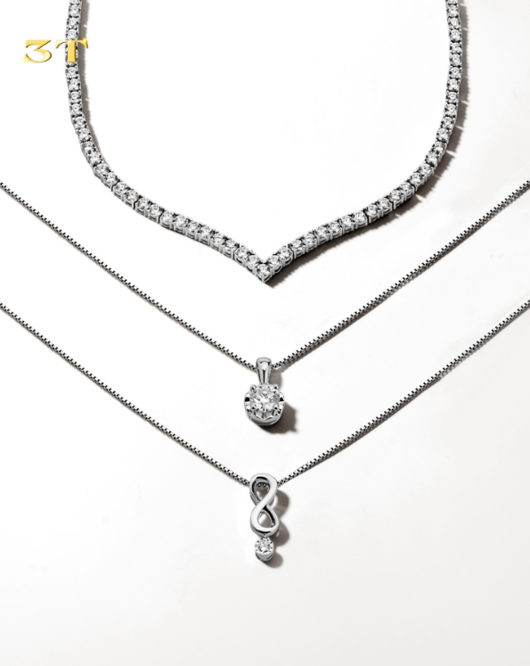 Kalung Emas dan Liontin yang Bikin Look Auto Naik Level