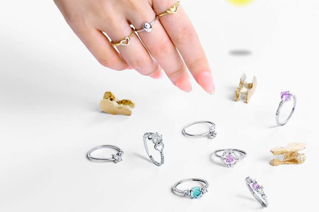 Cari Tahu Harga Cincin The Palace Terbaru Tahun Ini, Mana yang Sesuai Budget Anda?