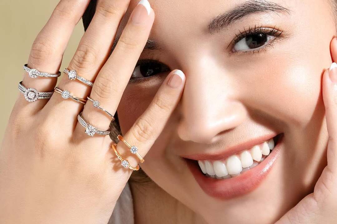 3 Rekomendasi Cincin Tunangan dan Lamaran dari The Palace yang Buat Dia Bilang 'Iya' Tanpa Ragu