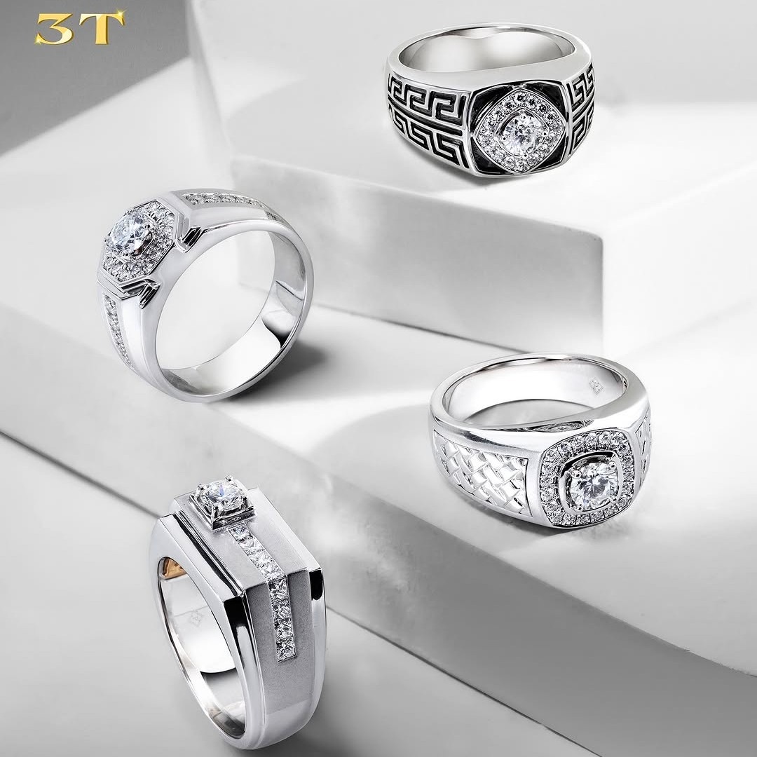 Sentuhan motif pada model cincin pria elegan untuk sempurnakan penampilan Anda