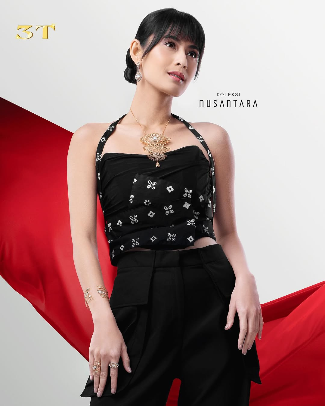 Desain Oval Perhiasan Nusa Lambang Perjalanan Hidup yang Berputar