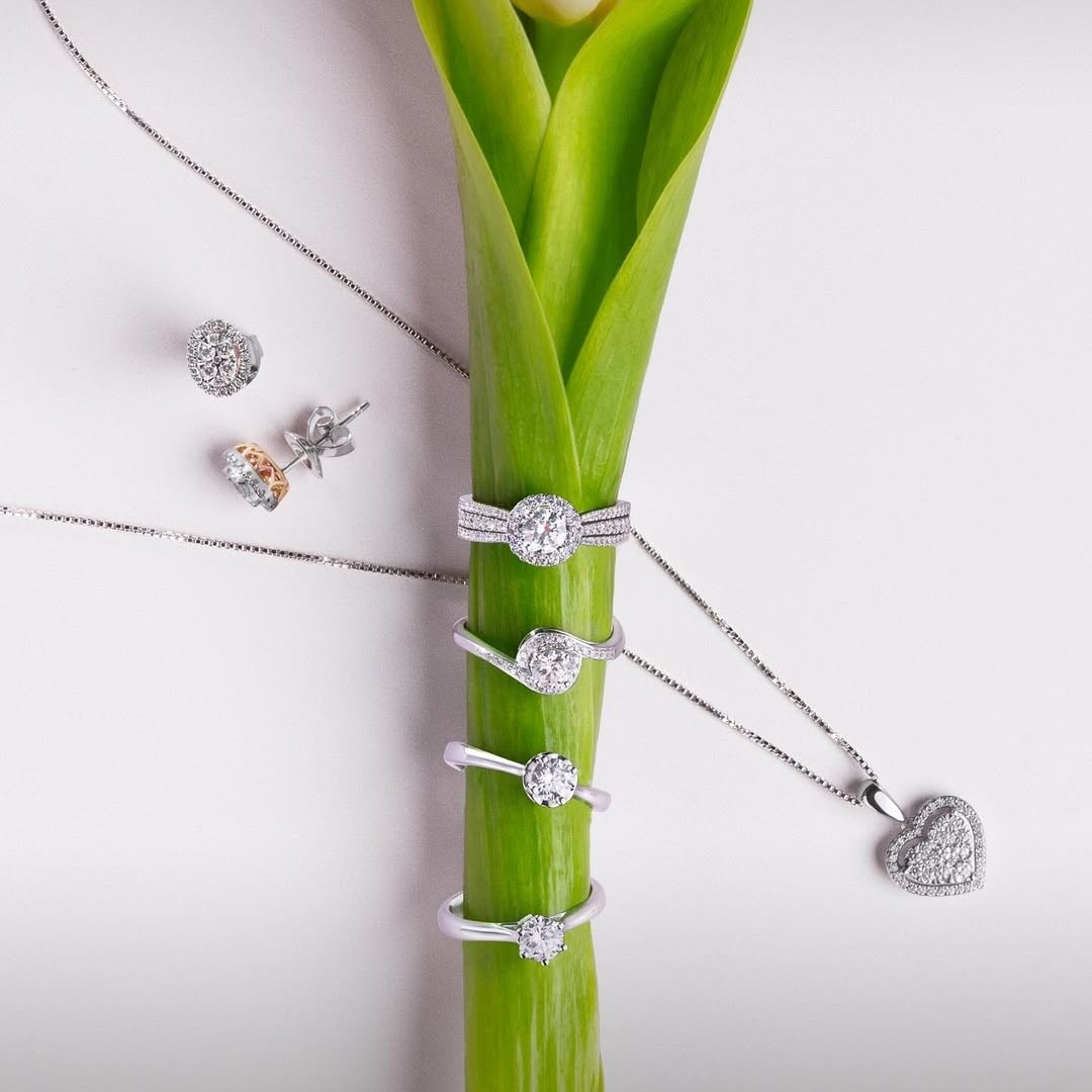 Berikan kado untuk istri dari koleksi perhiasan berlian terbaik The Palace Jeweler