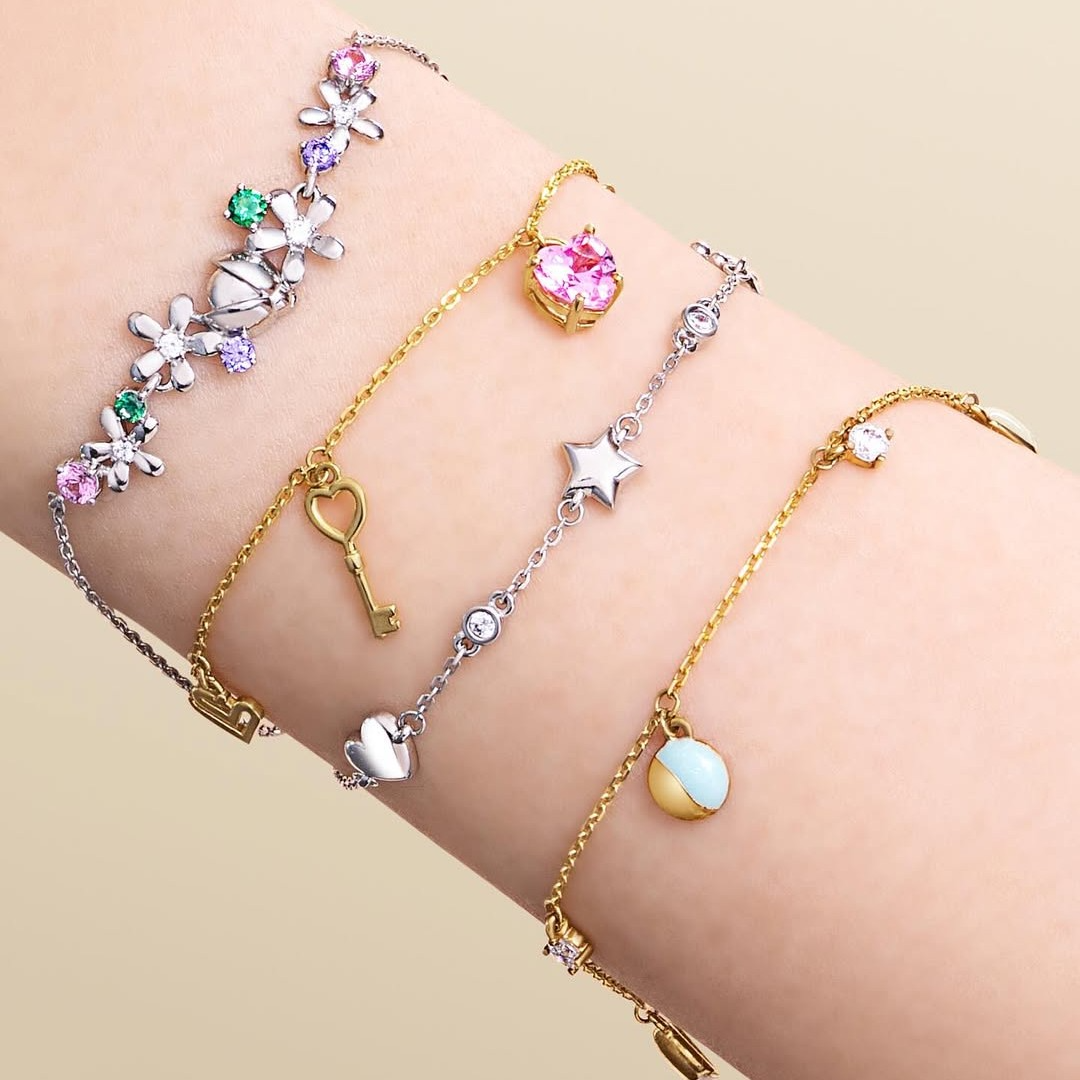 Perpaduan Permata Cantik Menambah Kesan Modern Pada Gelang