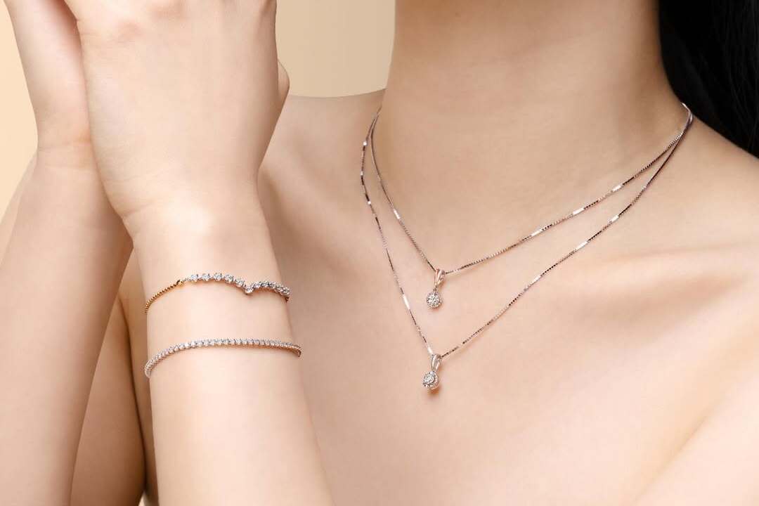 Intip Harga Emas 18 Karat Hari Ini di The Palace Untuk Hadiah Akhir Tahun!