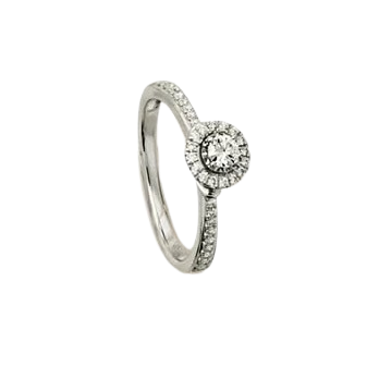 Buat Momen Spesial Semakin Berarti dengan Cincin Solitaire+ Elegan