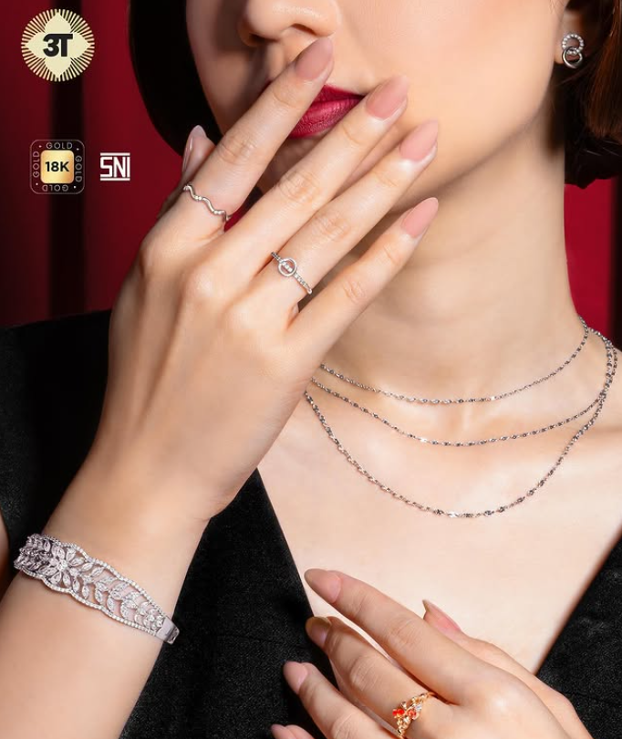 Perhiasan Emas The Palace Tampil Sempurna di Momen Liburan Akhir Tahun