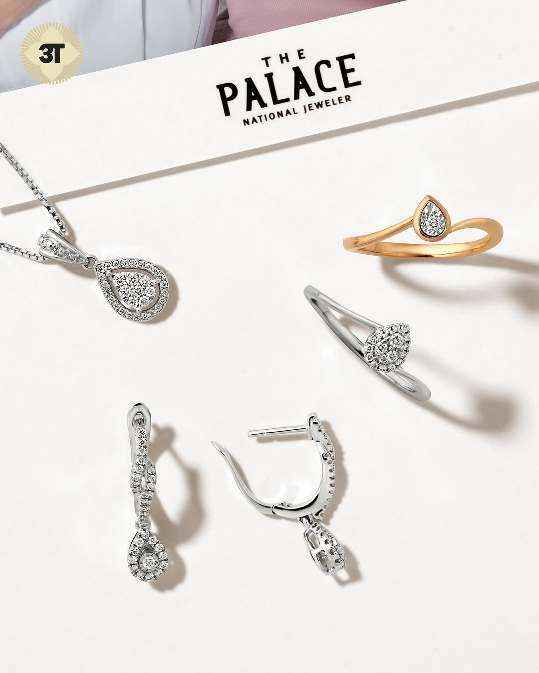 Koleksi Perhiasan Berlian Pear-Shaped Simple dan Timeless