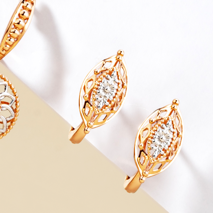 Anting Huggies Nusa Simpel dan Manis