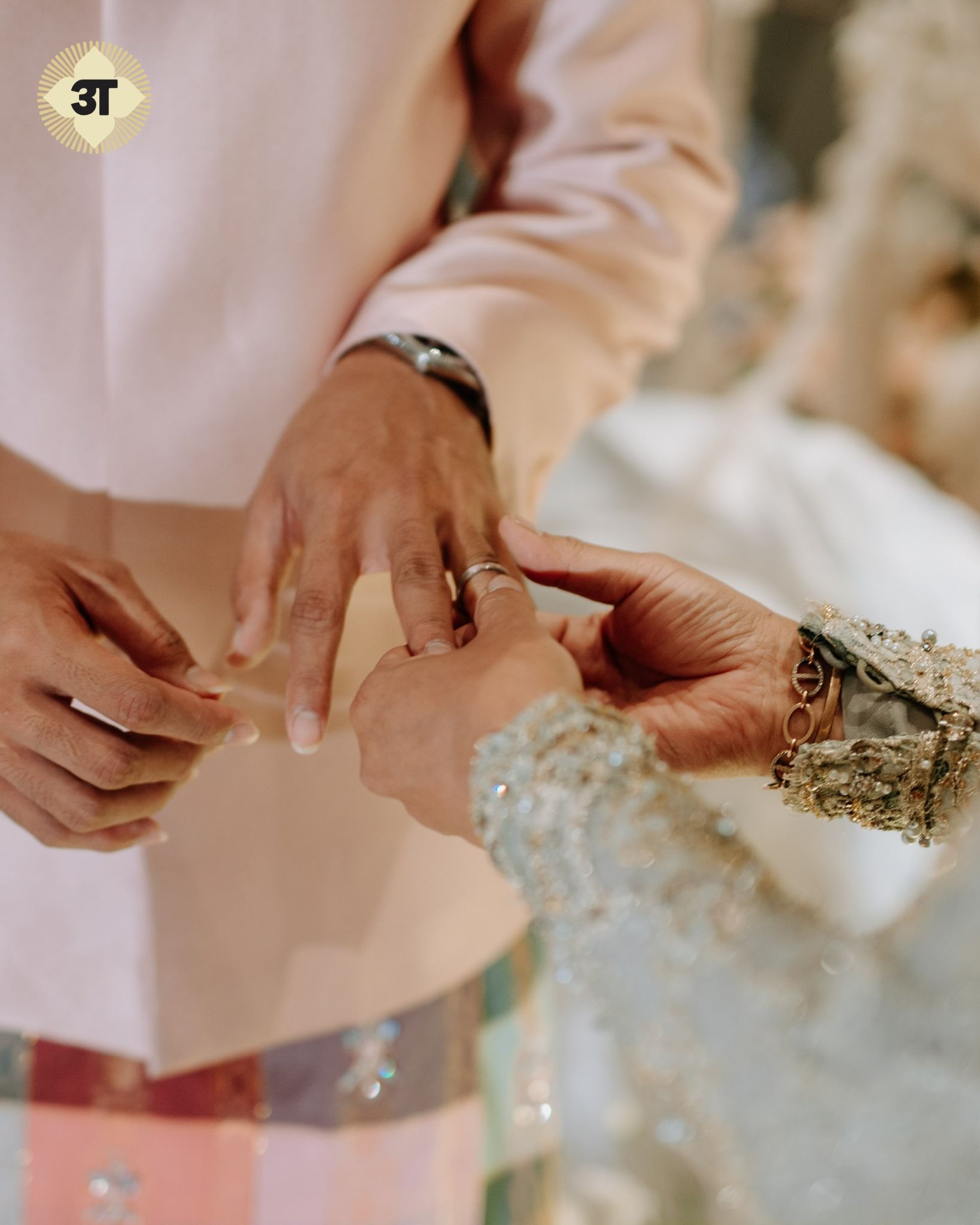 Inspirasi Model Cincin Tunangan dari Para Selebriti yang Mengenakan The Palace Jeweler