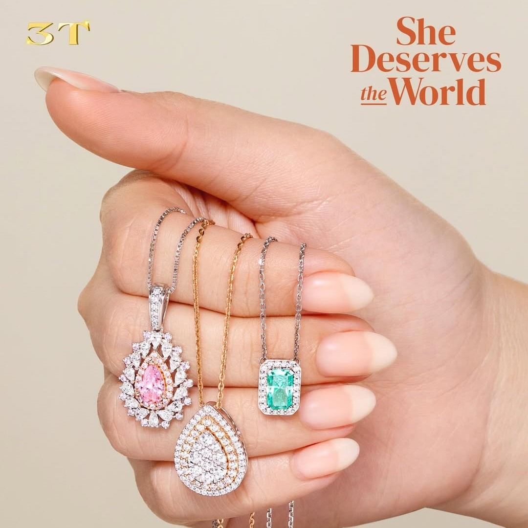 Liontin Permata yang Mempesona dengan Warna yang Memikat