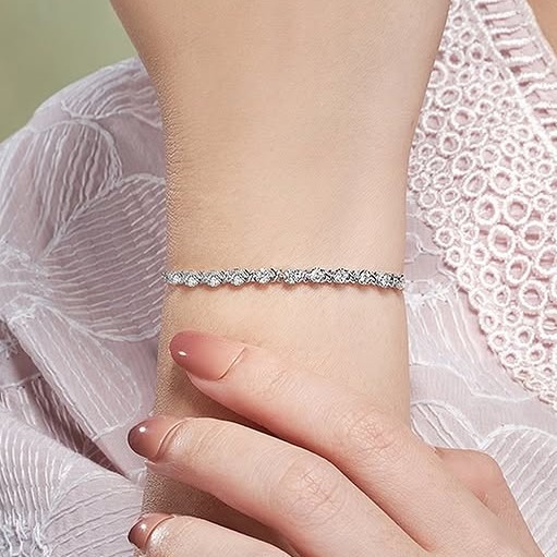 Gelang Emas Model Terbaru yang Kekinian dengan Berlian Tennis dari The Palace Jeweler