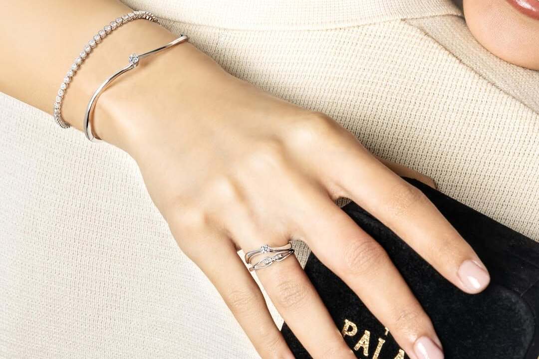 Melihat Perbedaan Harga Cincin Emas 1 Gram di Toko Emas dan Secara Online