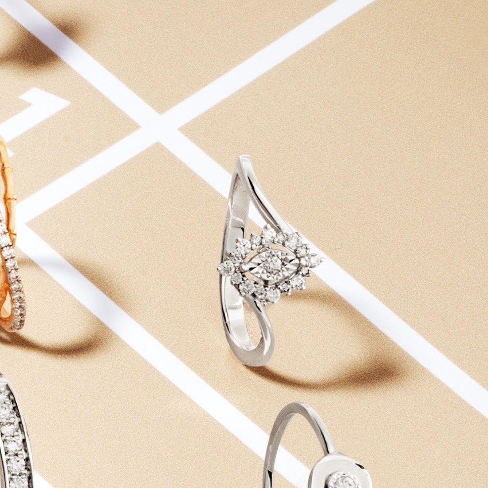 Cincin marquise hadirkan pesona kemewahan dengan sentuhan artistik pada penampilan Anda