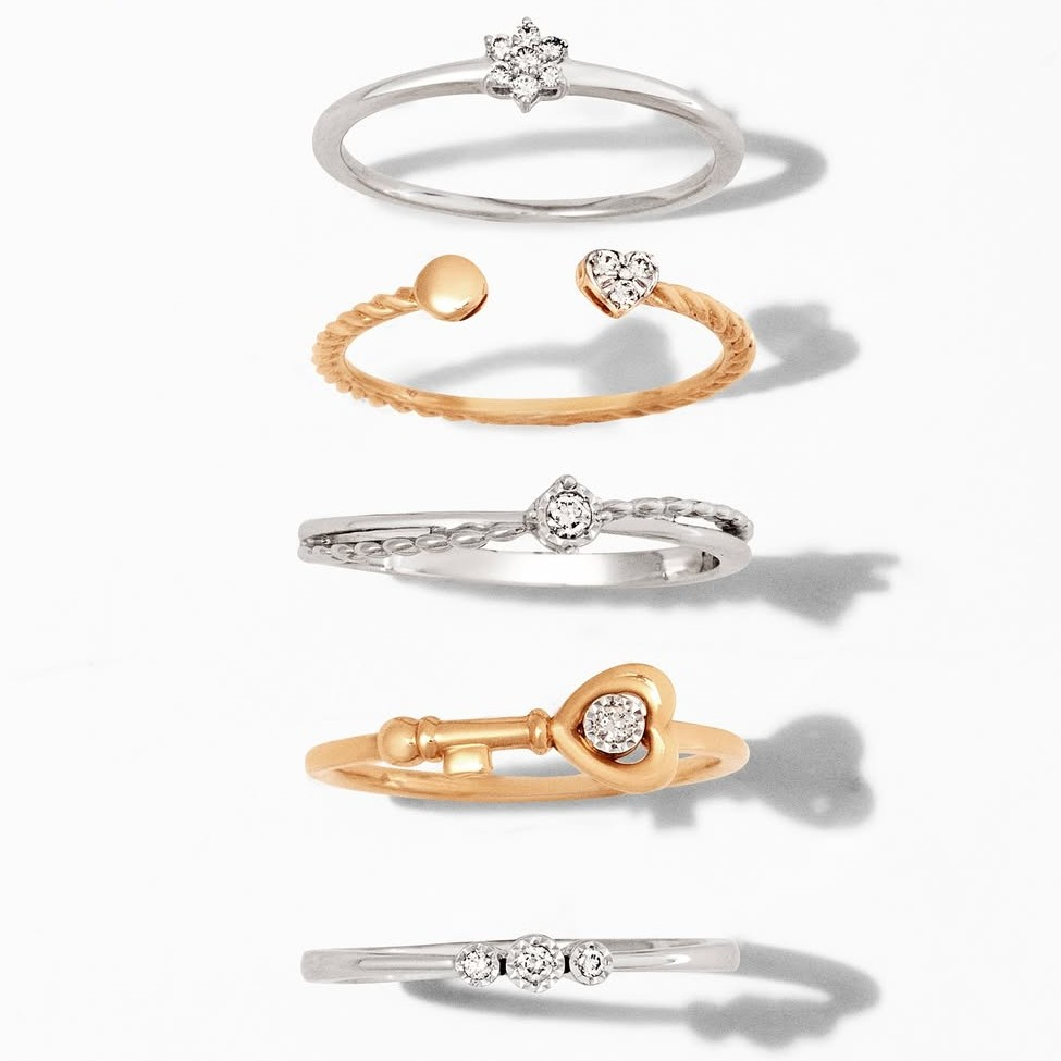 Nuansa modern pada cincin The Palace yang cocok untuk momen spesial