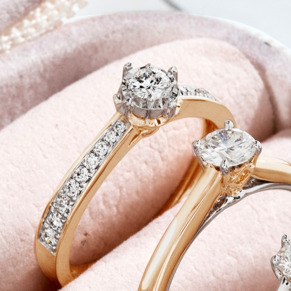 Mewah dengan Hiasan Pave Set Berlian