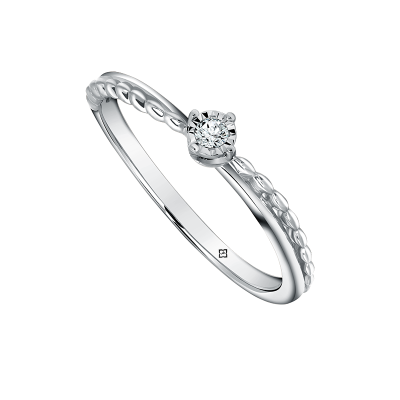 Moela Trimoela Kruna Ring yang mewah untuk gaya smart casual