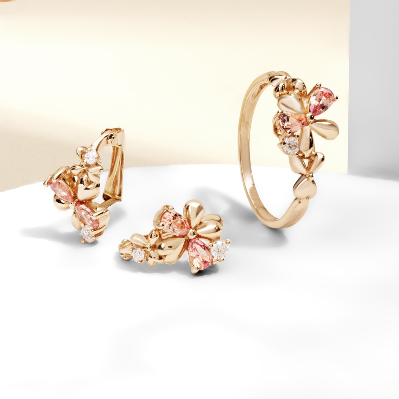 Cincin Permata She Deserves The World dari The Palace yang Penuh Makna