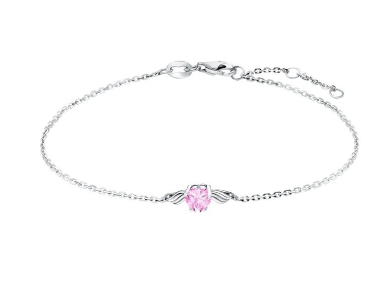 Statement Merah Muda yang Melengkapi Penampilan Sehari-Hari