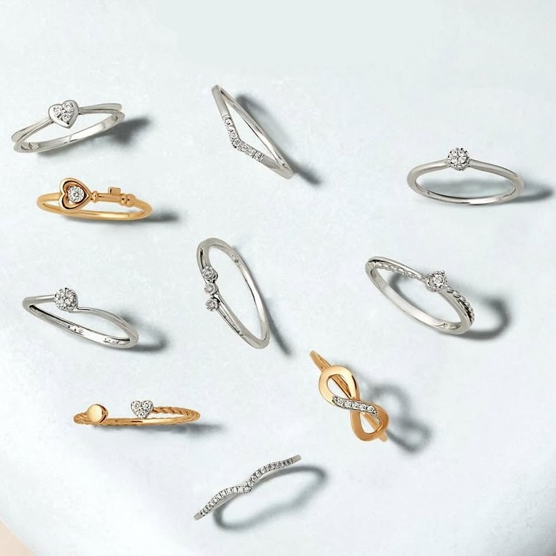 Koleksi MOELA Elegan Bercahaya dalam Ketenangan