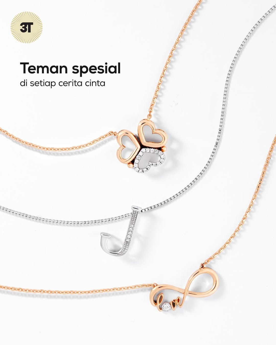 Kalung Liontin dengan Siluet Tiga Hati yang Melambangkan Keindahan dan Kasih Sayang