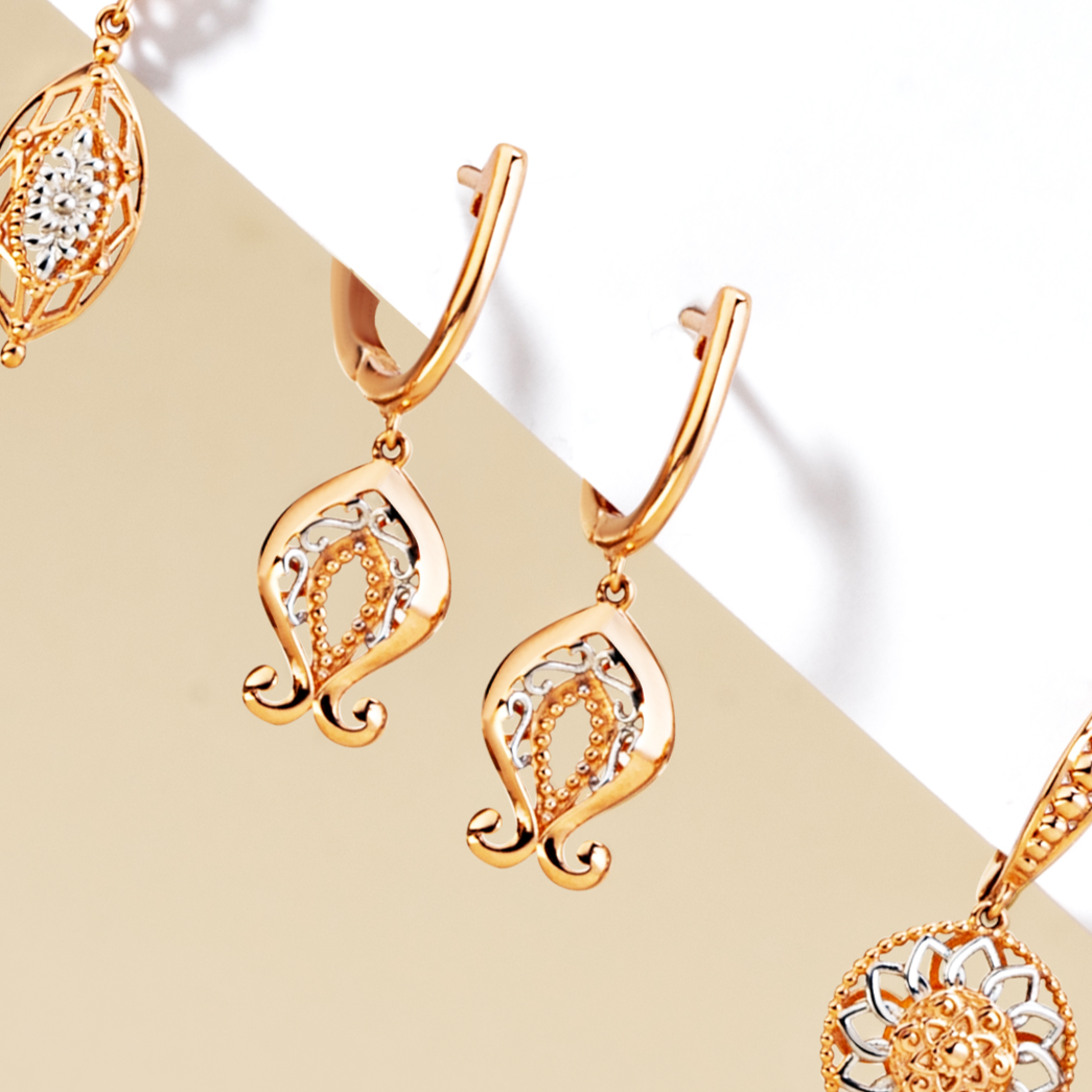 Kesan Etnik dari Anting Dangling Anta