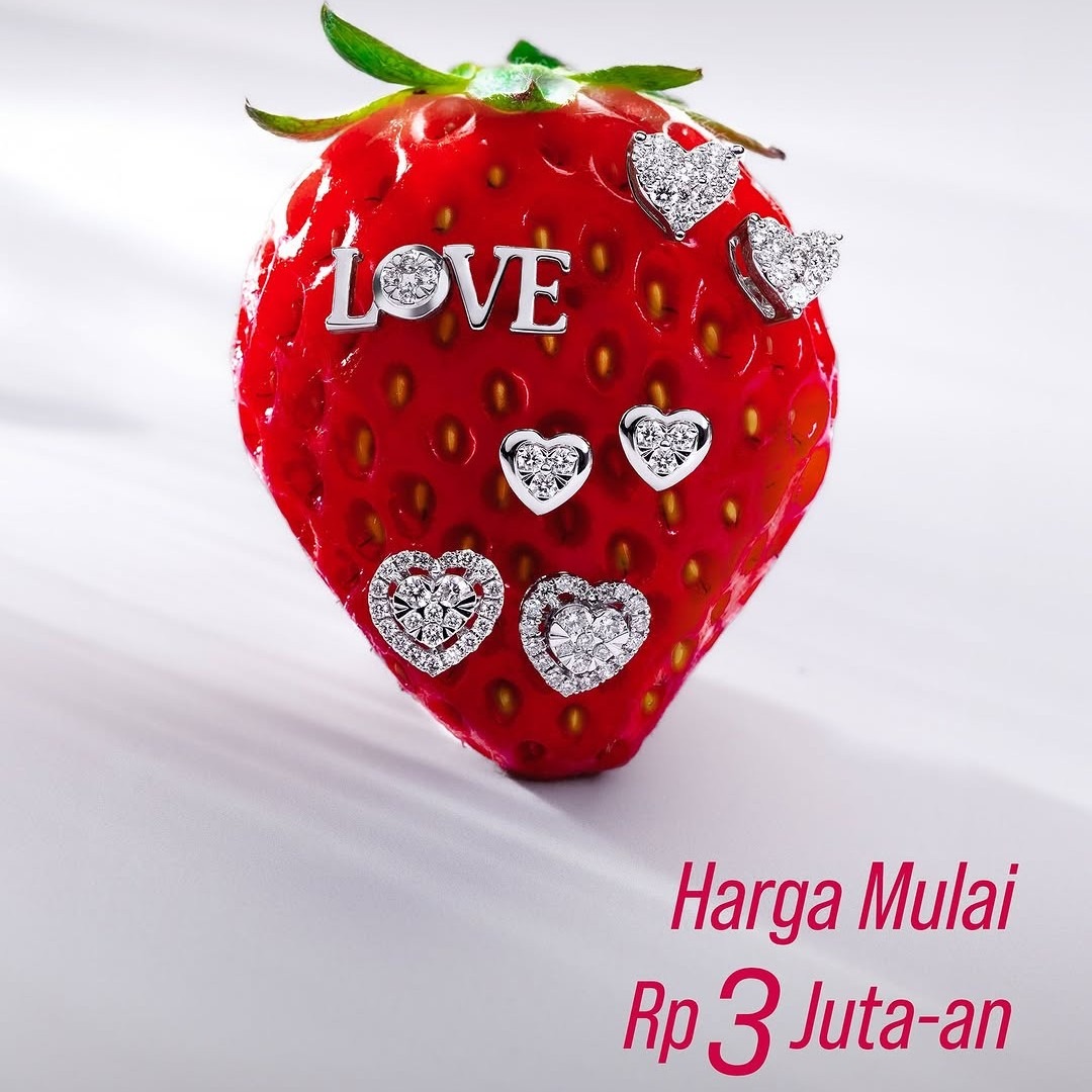 Anting Berlian Berbentuk Hati untuk Valentine Spesial